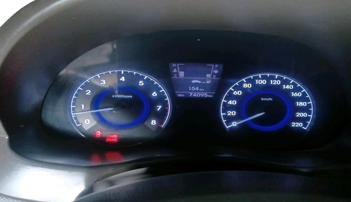 2013 Hyundai Verna FLUIDIC 1.6 VTVT SX, Petrol, Manual, 74,095 km, interior