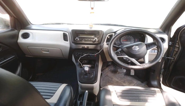 2022 Maruti New Wagon-R ZXI 1.2 AMT, Petrol, Automatic, 26,116 km, interior