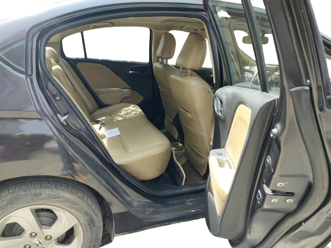 2015 Honda City 1.5L I-VTEC VX CVT, CNG, Automatic, 1,78,317 km, interior