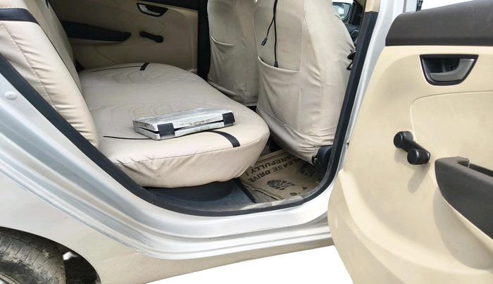 2015 Hyundai Eon SPORTZ, Petrol, Manual, 79,066 km, interior