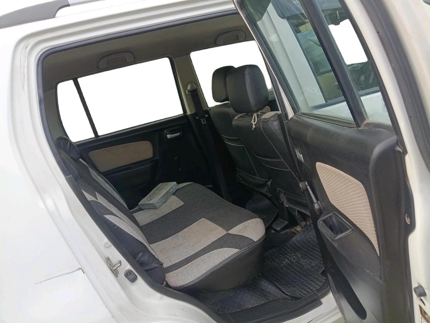 2017 Maruti Wagon R 1.0 LXI, Petrol, Manual, 90,806 km, interior