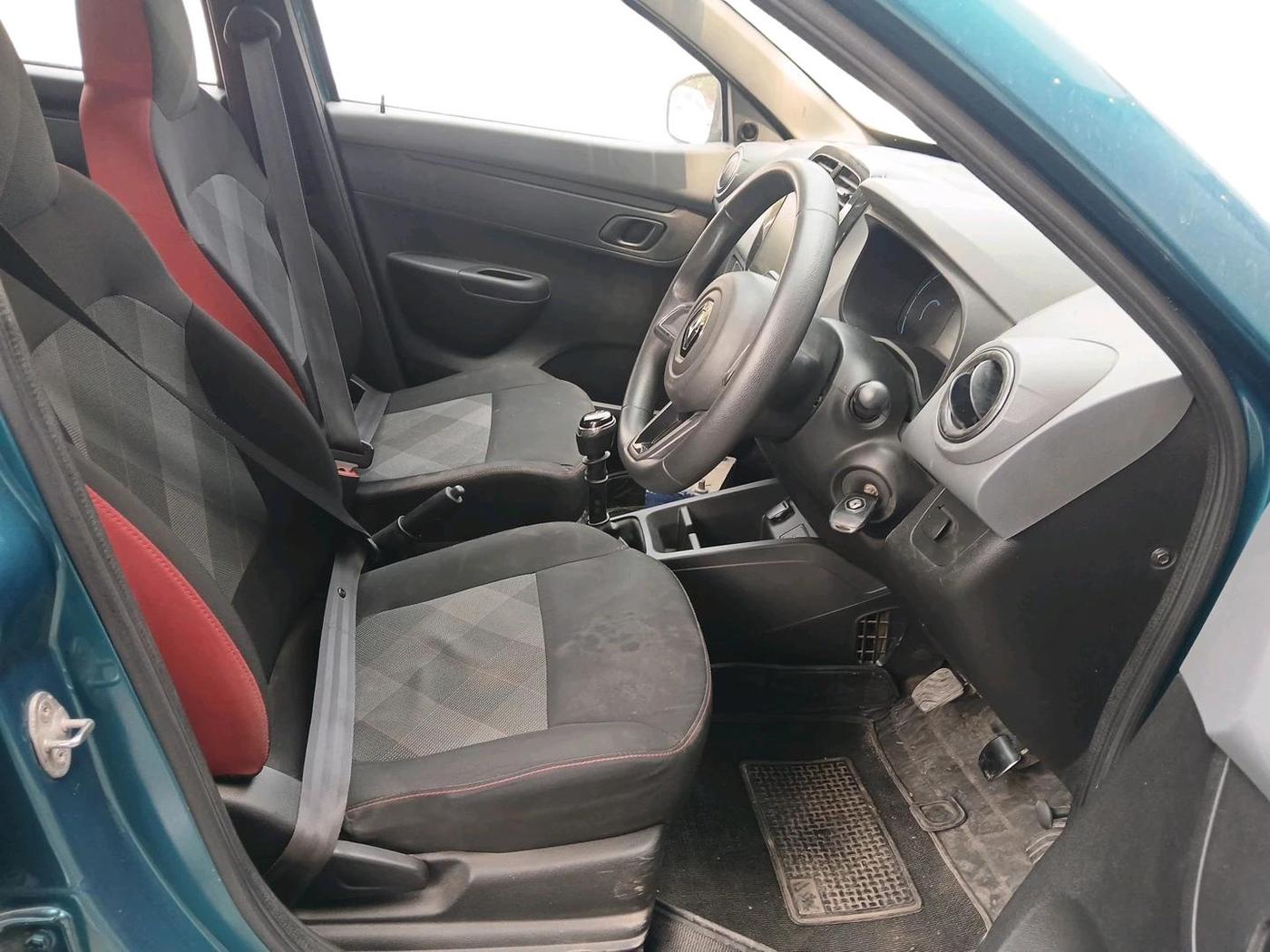 2021 Renault Kwid RXT 1.0 (O), Petrol, Manual, 1,09,357 km, interior