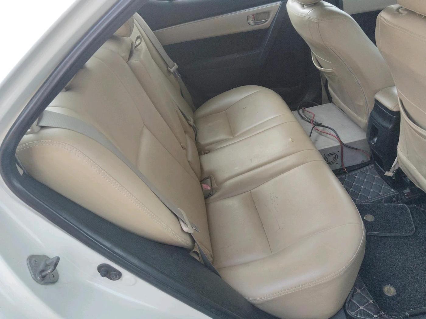 2015 Toyota Corolla Altis G PETROL, Petrol, Manual, 1,05,565 km, interior