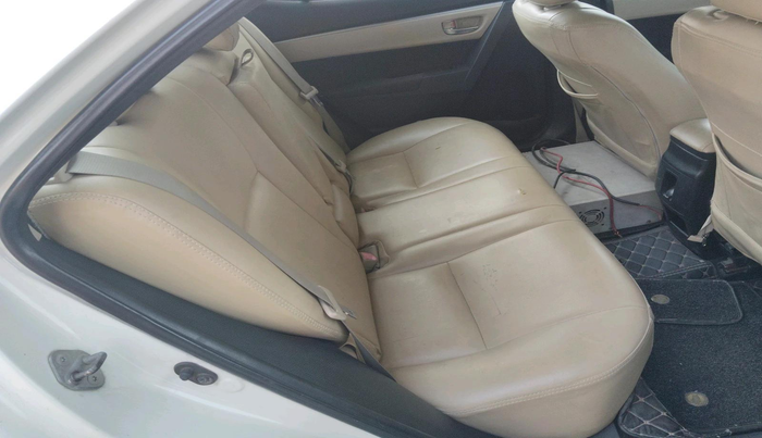 2015 Toyota Corolla Altis G PETROL, Petrol, Manual, 1,05,565 km, interior
