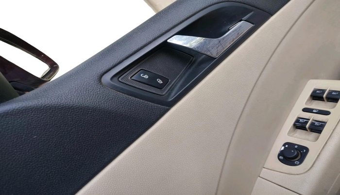 2011 Skoda Superb ELEGANCE 1.8 TSI AT, Petrol, Automatic, 81,366 km, interior