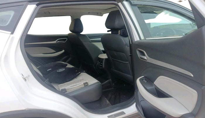 2024 MG ASTOR Sharp Pro 1.5 CVT (Ivory), Petrol, Automatic, 17,526 km, interior