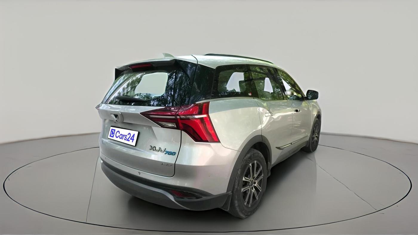 2024 Mahindra XUV700 AX 7 D AT 7 STR, Diesel, Automatic, 73,532 km, exterior