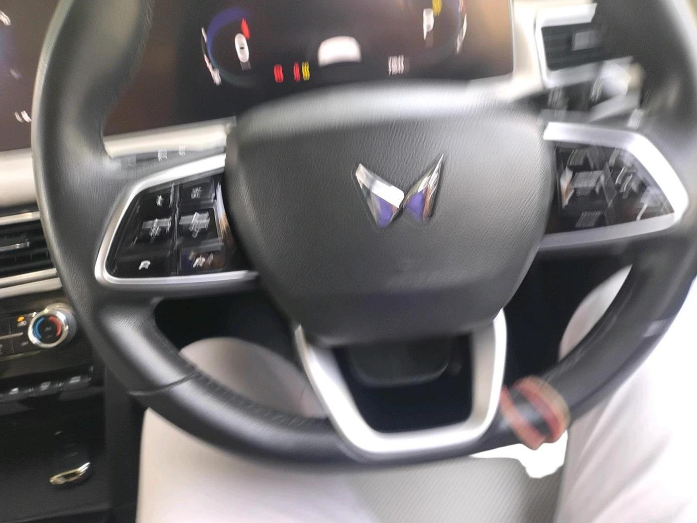 2024 Mahindra XUV700 AX 7 D AT 7 STR, Diesel, Automatic, 73,532 km, interior