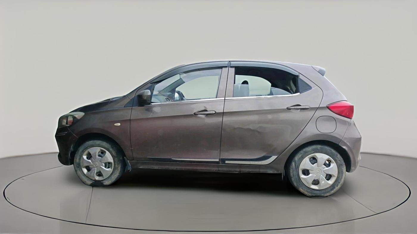 2017 Tata Tiago XT DIESEL, Diesel, Manual, 77,163 km, exterior