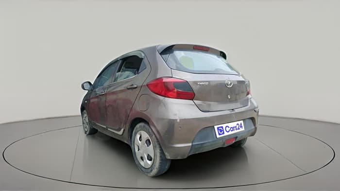 2017 Tata Tiago XT DIESEL, Diesel, Manual, 77,163 km, exterior