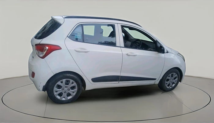 2015 Hyundai Grand i10 SPORTZ 1.2 KAPPA VTVT, CNG, Manual, 1,02,803 km, exterior