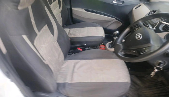 2015 Hyundai Grand i10 SPORTZ 1.2 KAPPA VTVT, CNG, Manual, 1,02,803 km, interior