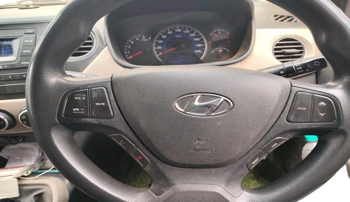 2016 Hyundai Grand i10 SPORTZ 1.1 CRDI, Diesel, Manual, 1,32,728 km, interior