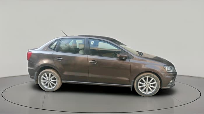 2017 Volkswagen Ameo HIGHLINE PLUS 1.5L CONNECT EDITION, Diesel, Manual, 1,06,667 km, exterior