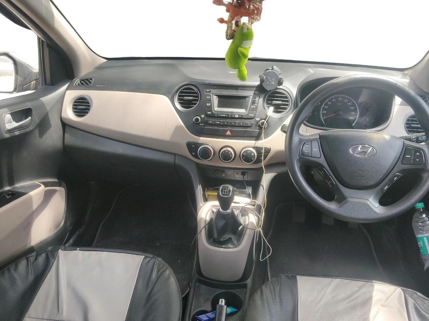 2016 Hyundai Grand i10 SPORTZ 1.2 KAPPA VTVT, Petrol, Manual, 46,845 km, interior