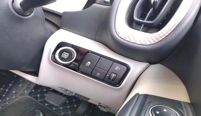 2023 KIA SONET 	 HTX 1.0 TURBO DCT, Petrol, Automatic, 12,498 km, interior