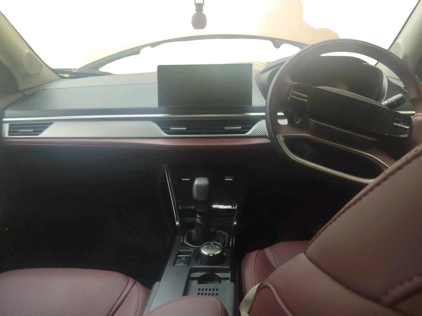 2024 Tata Curvv Accomplished S 1.2 Petrol 6MT, Petrol, Manual, 13,690 km, interior