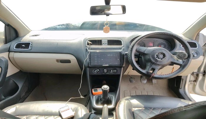 2011 Volkswagen Polo COMFORTLINE 1.2L PETROL, Petrol, Manual, 75,308 km, interior