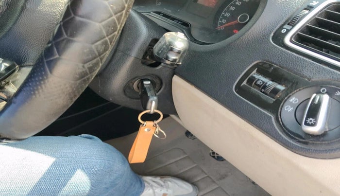 2011 Volkswagen Polo COMFORTLINE 1.2L PETROL, Petrol, Manual, 75,308 km, interior