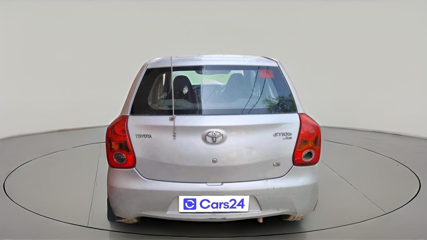 2011 Toyota Etios G, CNG, Manual, 92,645 km, exterior
