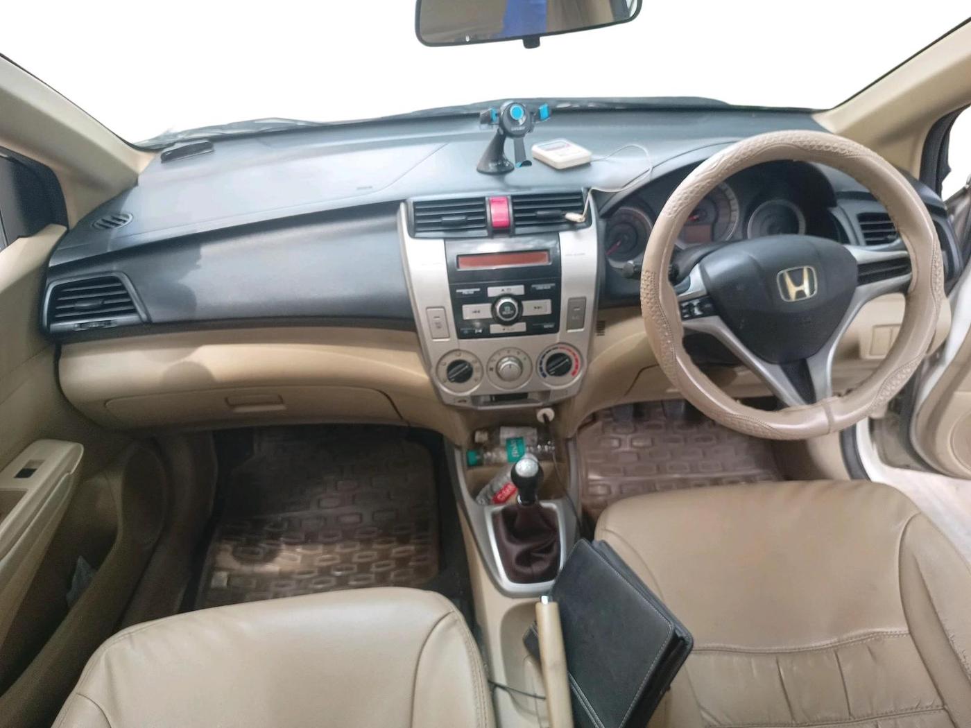 2011 Honda City 1.5L I-VTEC S MT, Petrol, Manual, 1,22,475 km, interior