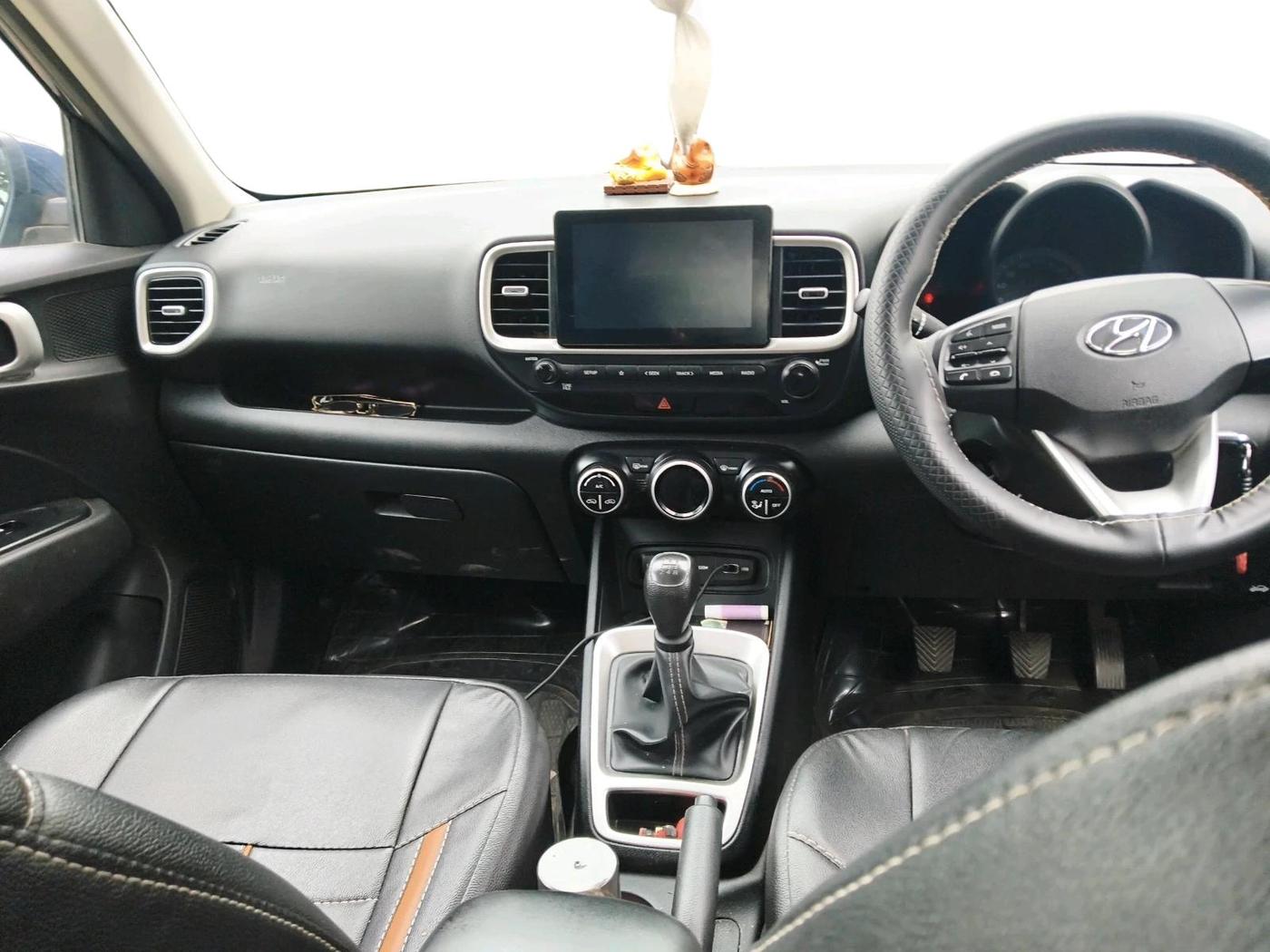 2021 Hyundai VENUE S+ 1.2, Petrol, Manual, 30,526 km, interior