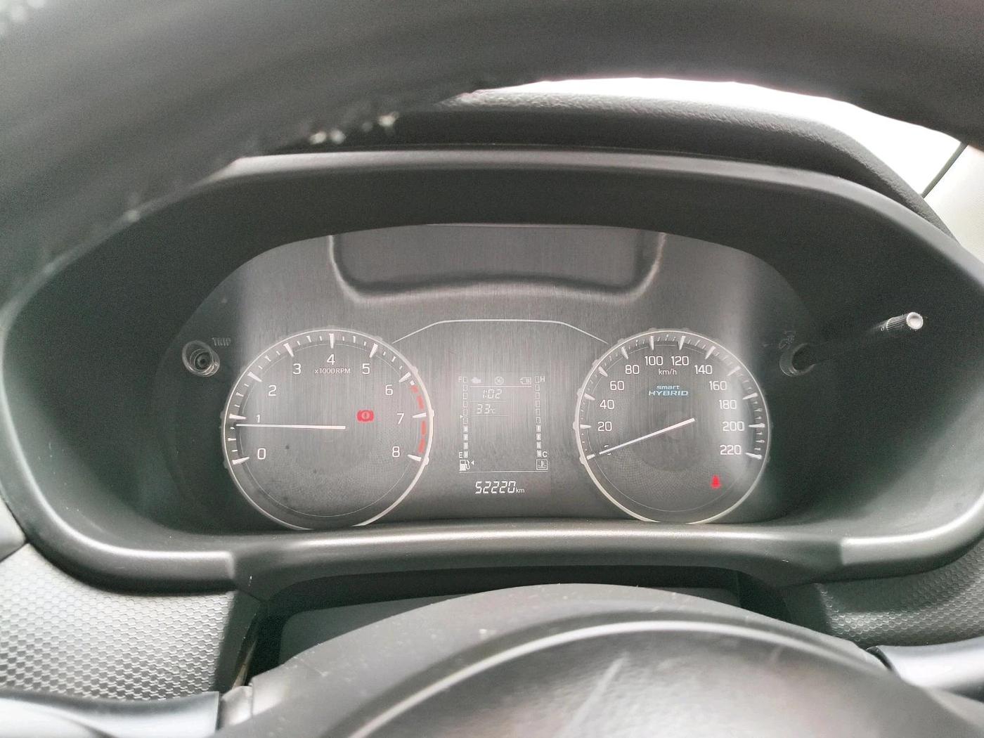 2022 Maruti BREZZA VXI SMART HYBRID, Petrol, Manual, 52,220 km, interior