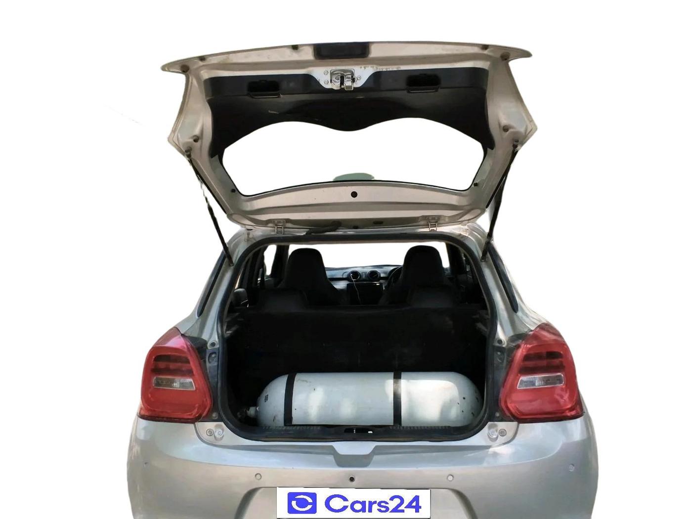 2021 Maruti Swift LXI, CNG, Manual, 73,547 km, exterior