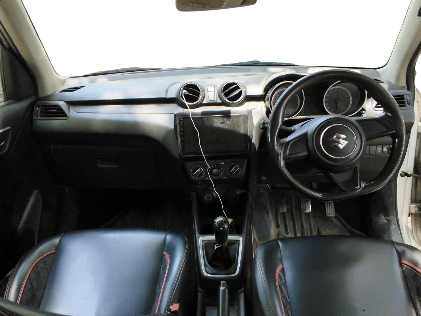 2021 Maruti Swift LXI, CNG, Manual, 73,547 km, interior