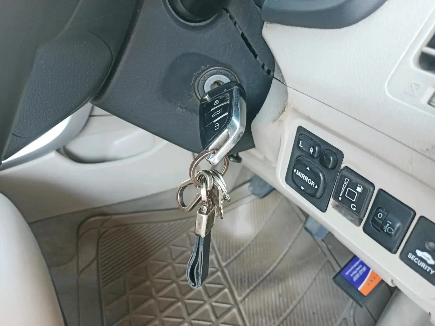 2012 Toyota Corolla Altis G PETROL, CNG, Manual, 78,246 km, interior