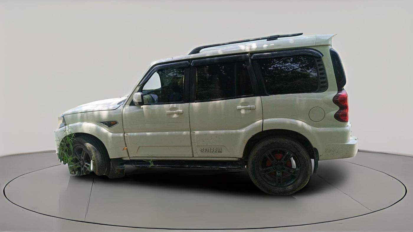 2017 Mahindra Scorpio S6 PLUS 1.99, Diesel, Manual, 2,01,963 km, exterior