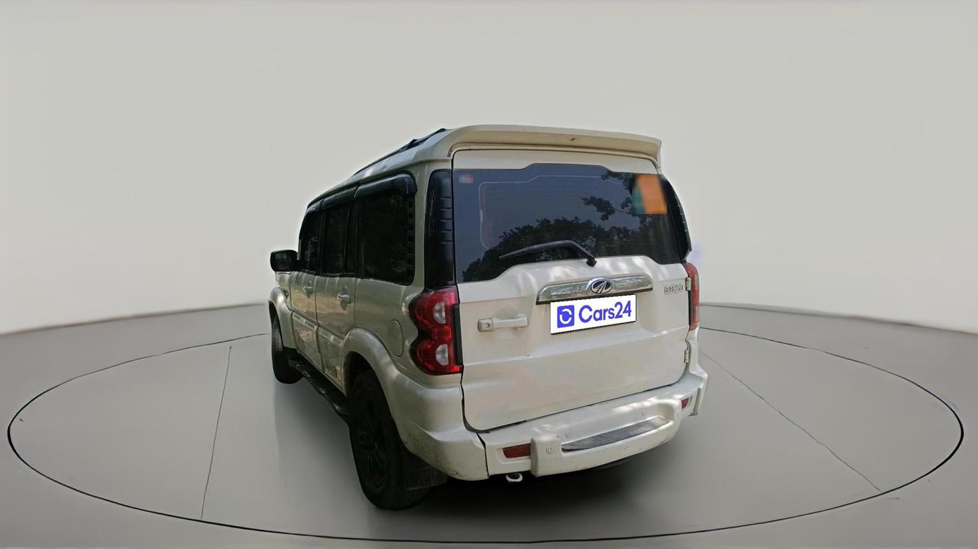 2017 Mahindra Scorpio S6 PLUS 1.99, Diesel, Manual, 2,01,963 km, exterior