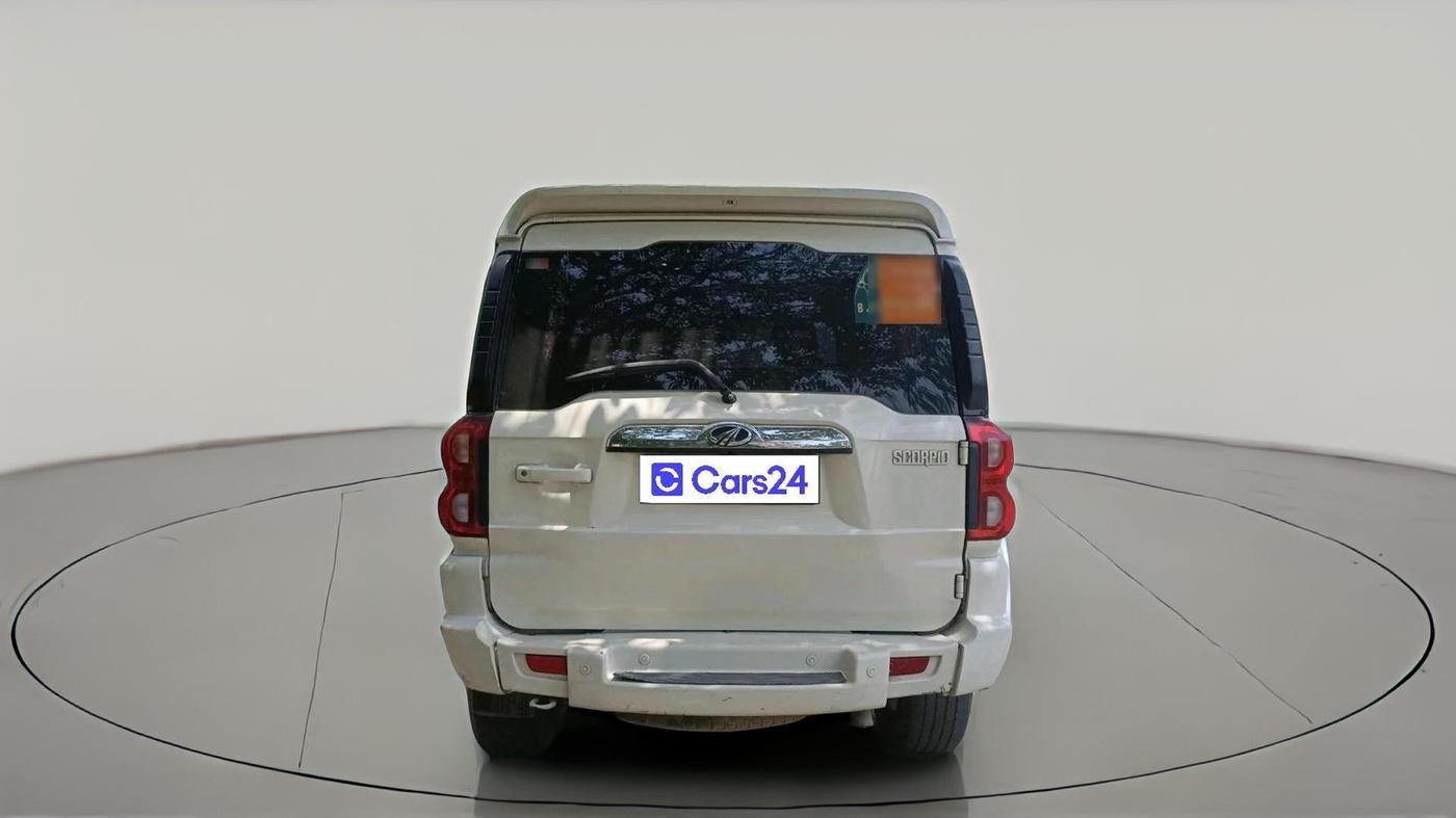 2017 Mahindra Scorpio S6 PLUS 1.99, Diesel, Manual, 2,01,963 km, exterior