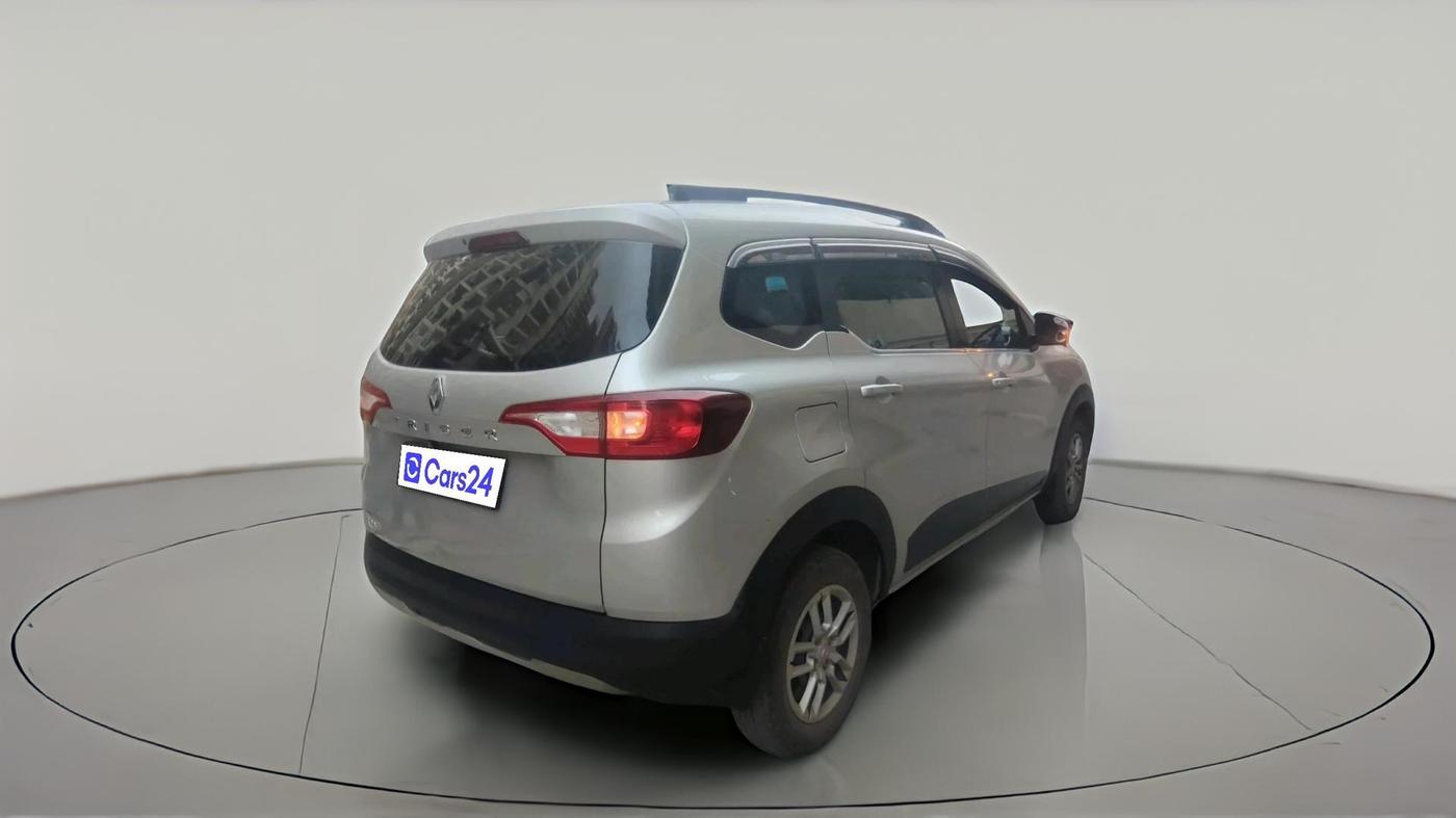 2022 Renault TRIBER RXT, Petrol, Manual, 28,194 km, exterior