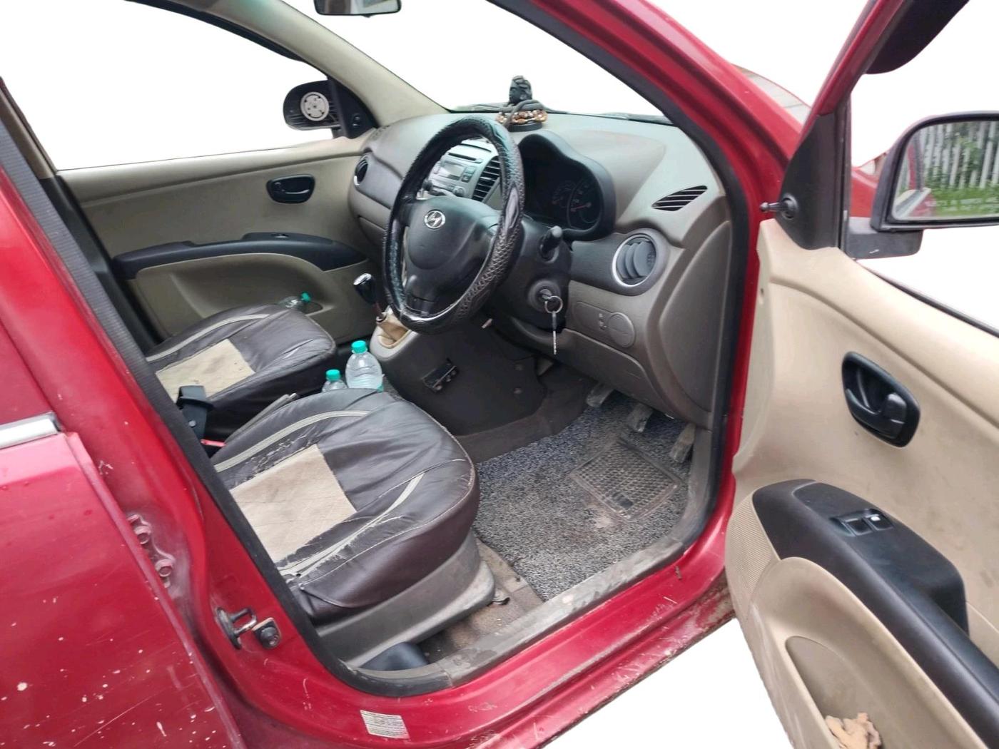 2012 Hyundai i10 ERA 1.1, CNG, Manual, 95,652 km, interior