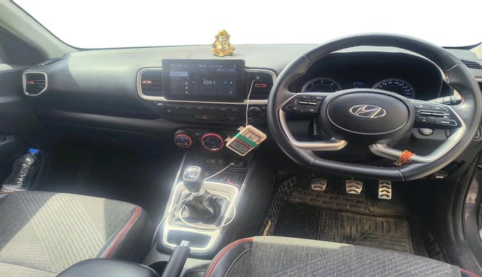 2022 Hyundai VENUE SX 1.5 (O) CRDI DUAL TONE, Diesel, Manual, 53,875 km, interior