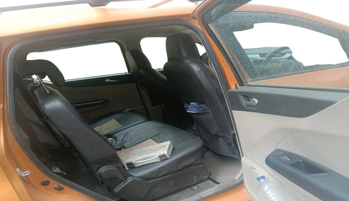 2023 Renault TRIBER RXZ AMT, Petrol, Automatic, 37,750 km, interior