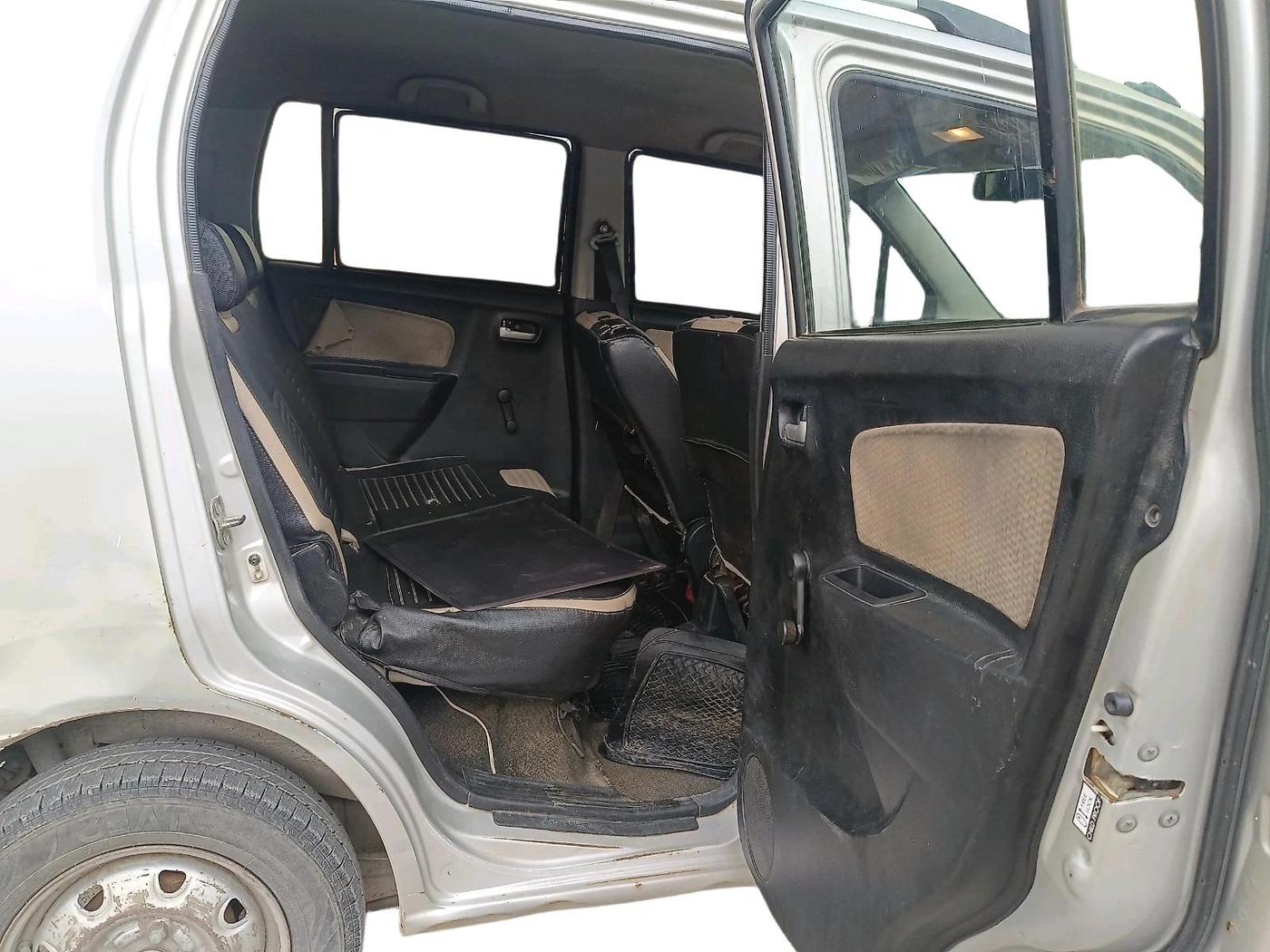 2018 Maruti Wagon R 1.0 LXI CNG, CNG, Manual, 1,26,455 km, interior