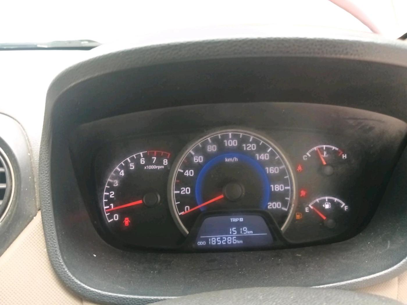 2018 Hyundai Grand i10 SPORTZ 1.2 KAPPA VTVT, CNG, Manual, 1,85,286 km, interior