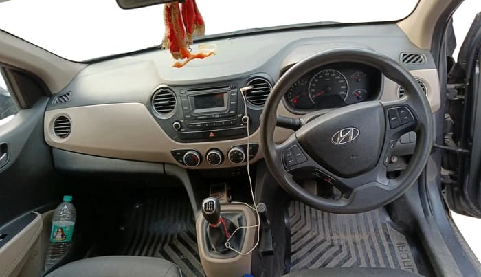 2015 Hyundai Grand i10 SPORTZ 1.2 KAPPA VTVT, Petrol, Manual, 42,000 km, interior