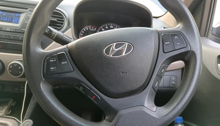2015 Hyundai Grand i10 SPORTZ 1.2 KAPPA VTVT, Petrol, Manual, 42,000 km, interior