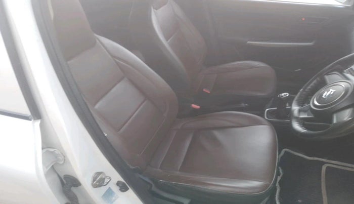 2022 Maruti Swift LXI, CNG, Manual, 40,273 km, interior