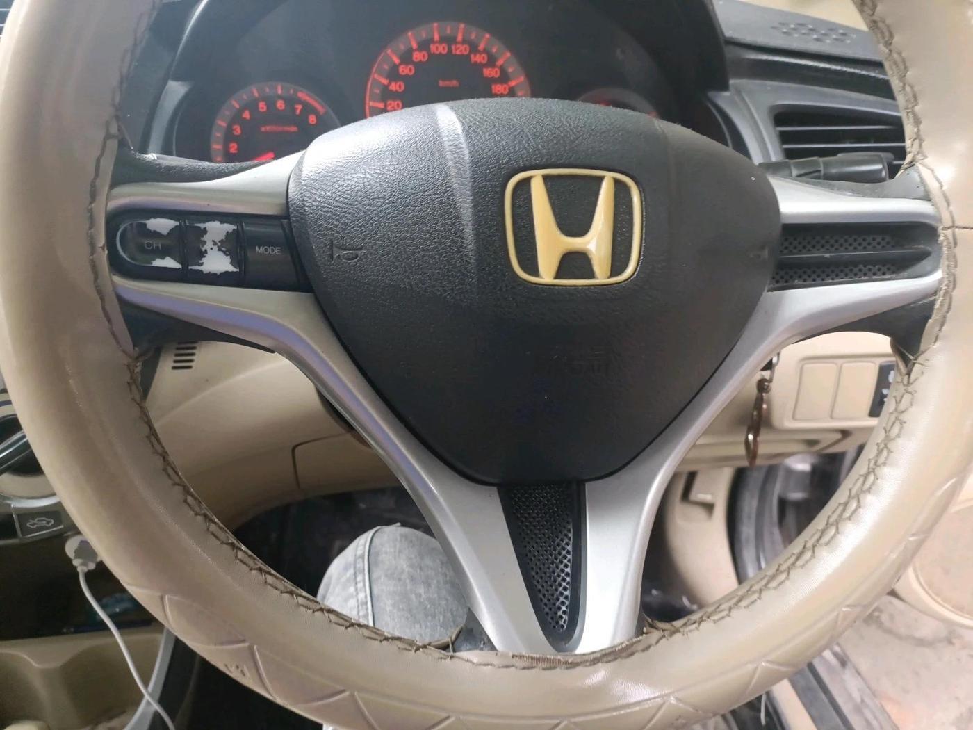2011 Honda City 1.5L I-VTEC V MT, Petrol, Manual, 1,44,383 km, interior