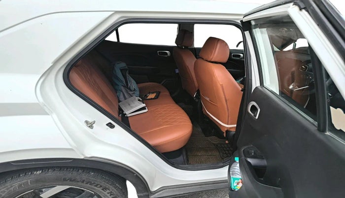 2020 Hyundai VENUE SX 1.0 TURBO, Petrol, Manual, 46,998 km, interior