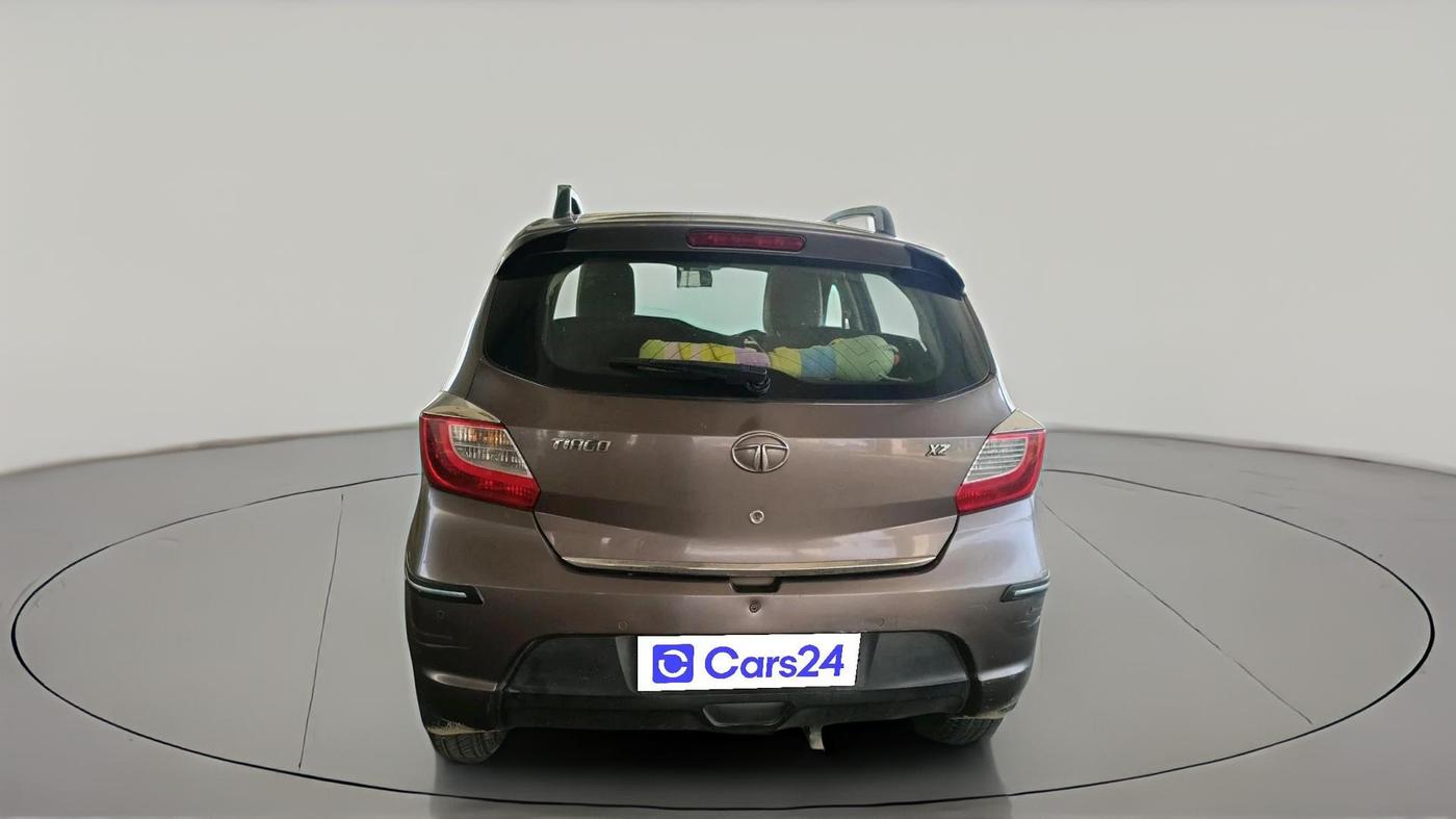 2016 Tata Tiago XZ PETROL, CNG, Manual, 1,54,697 km, exterior