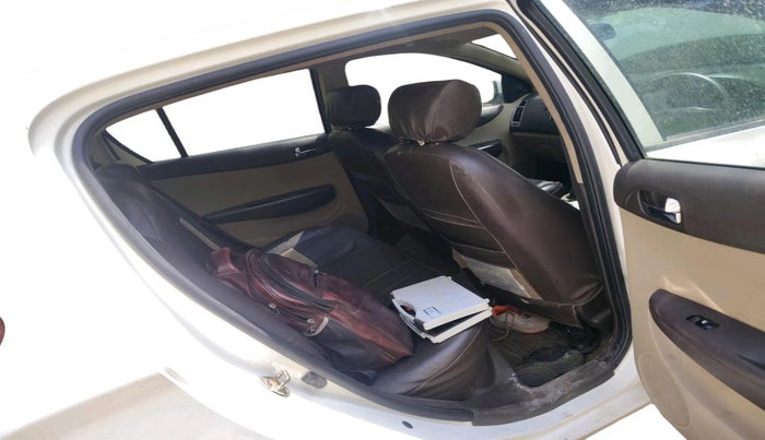 2011 Hyundai i20 MAGNA 1.2, Petrol, Manual, 49,453 km, interior