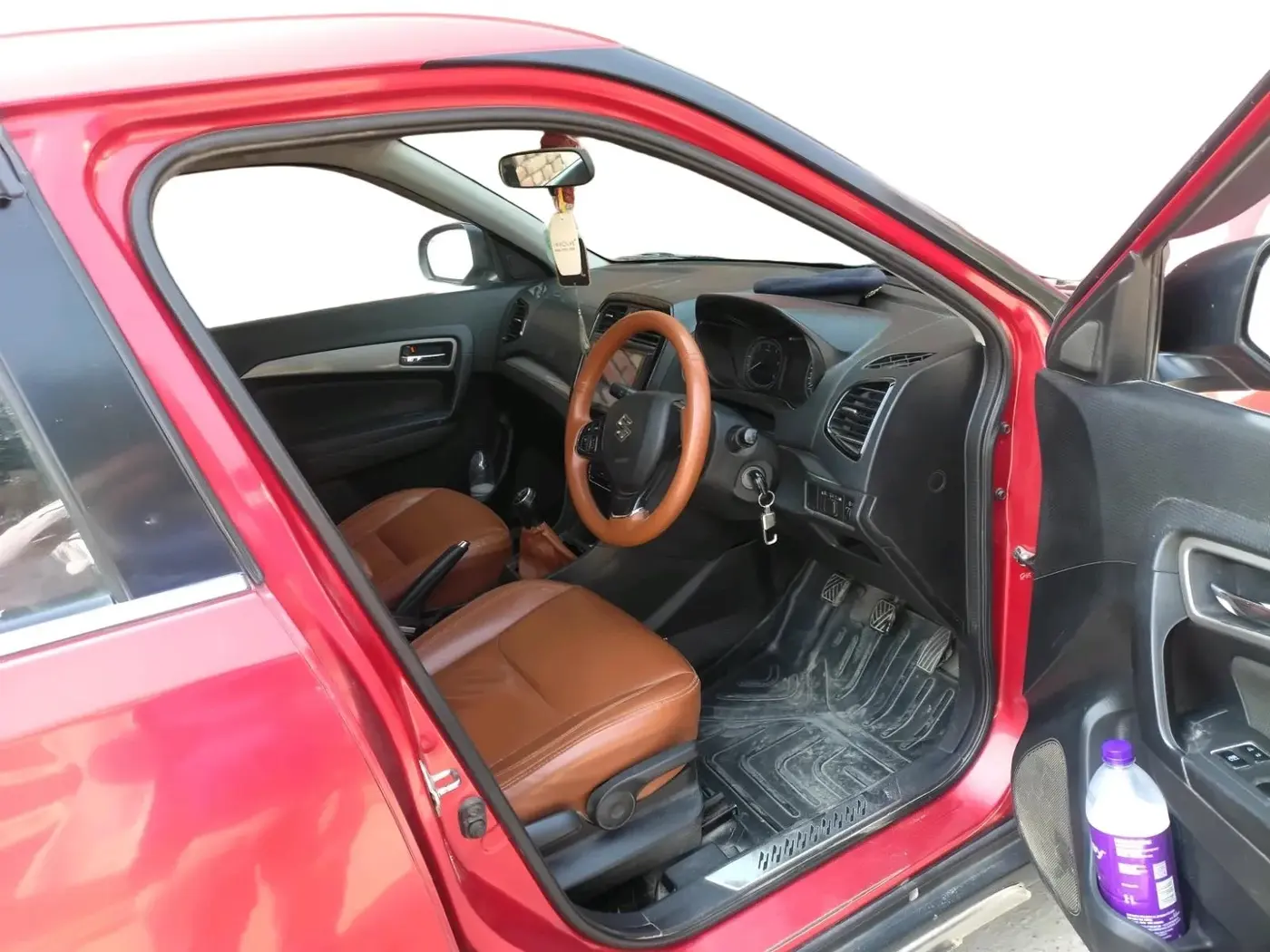 2018 Maruti Vitara Brezza ZDI, Diesel, Manual, 1,32,196 km, interior