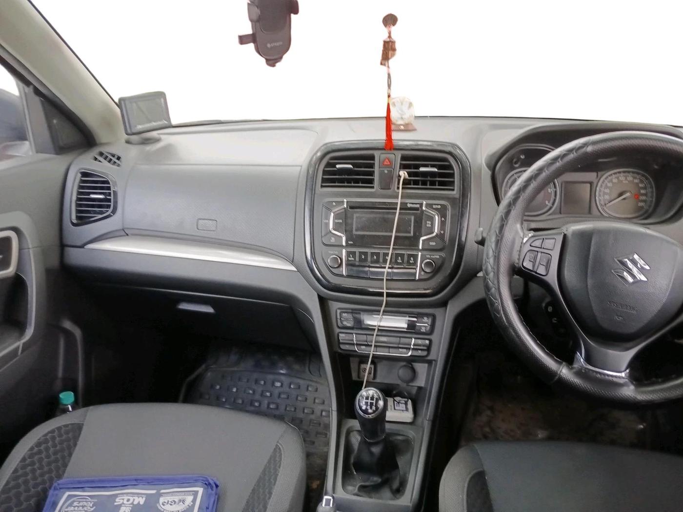 2017 Maruti Vitara Brezza ZDI, Diesel, Manual, 35,230 km, interior