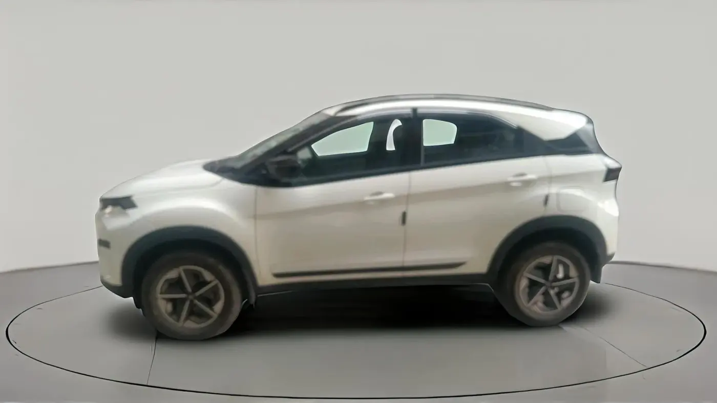 2023 Tata NEXON CREATIVE+ SUNROOF AMT 1.2 PETROL, Petrol, Automatic, 17,745 km, exterior