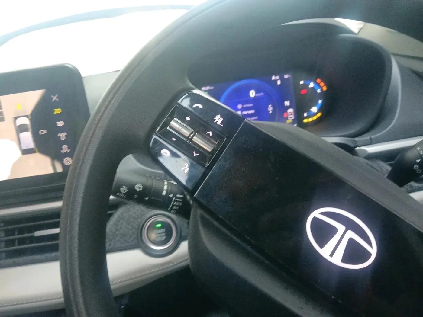 2023 Tata NEXON CREATIVE+ SUNROOF AMT 1.2 PETROL, Petrol, Automatic, 17,745 km, interior